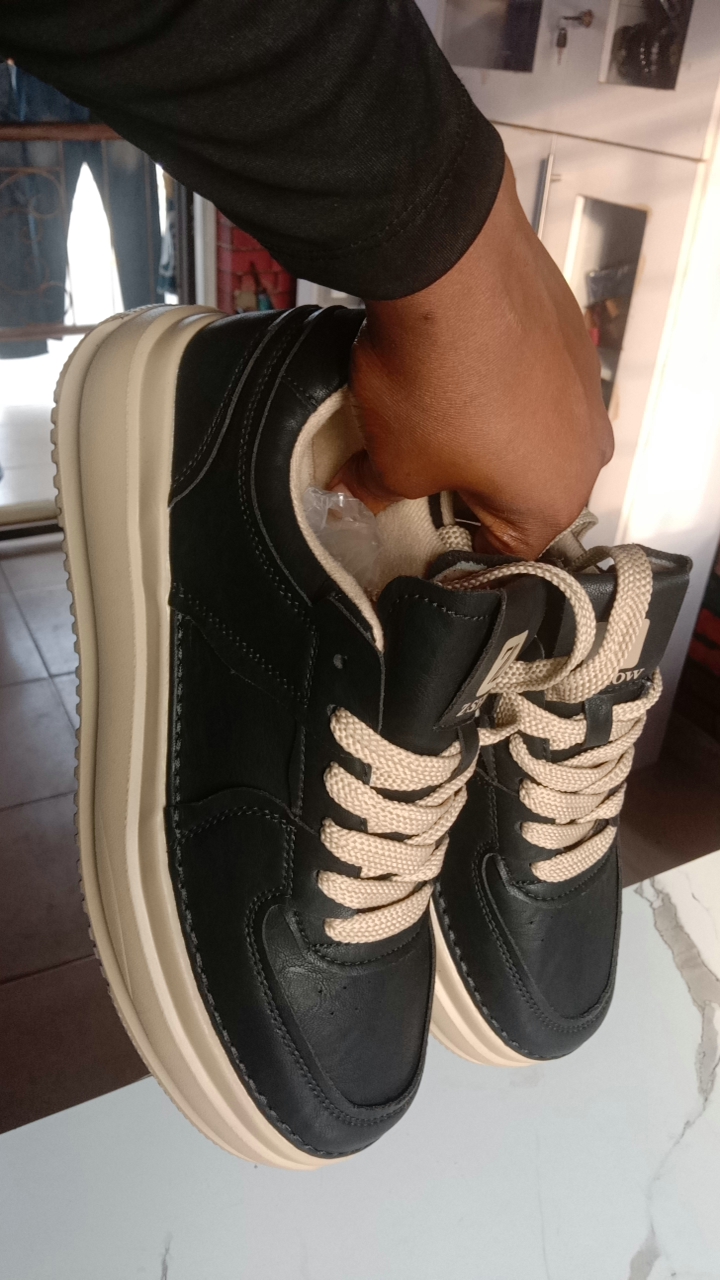 Men’s quality Sneakers shoes